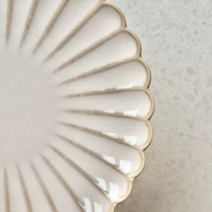 Bordje met bloemenrand